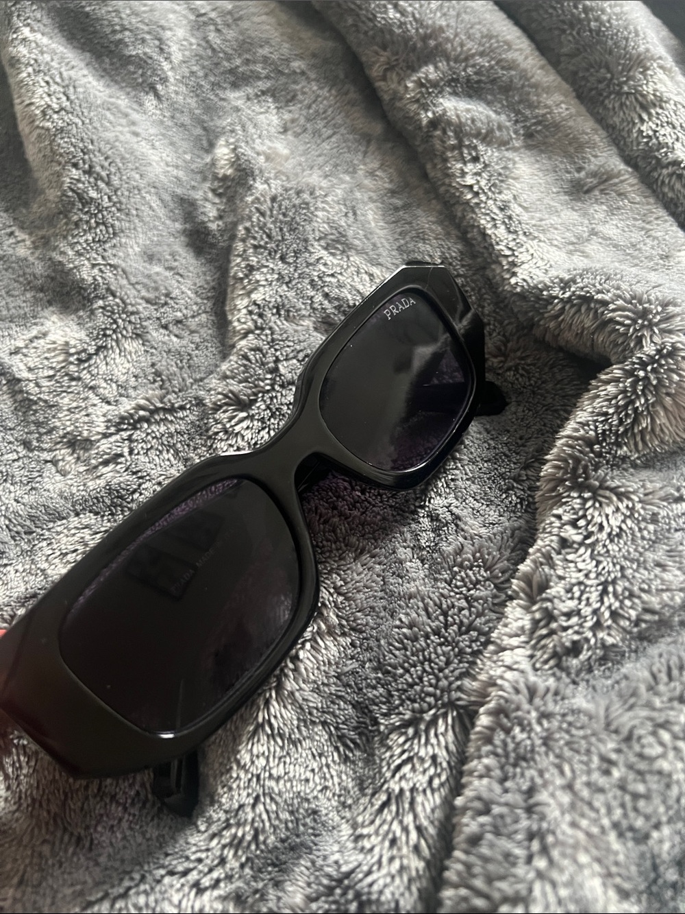 Prada Black Women's Oversized Sunglasses with Gold Logo Accent - Picture 10 of 10